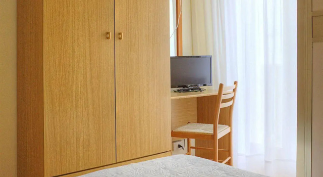 Hotel Centrale, Забронировать Отель Эраклеа Линьяно-Ривьера