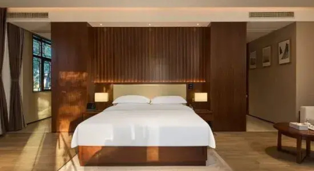 Люкс Floral Lux Guazhou Ancient Ferry Hotel (Yangzhou Zhang Ruoxu Memorial Hall)
