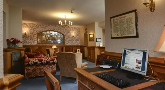 Best Western Crown Hotel, Boek Hotel Hotels in Merseyside met zwembad, Zwembad