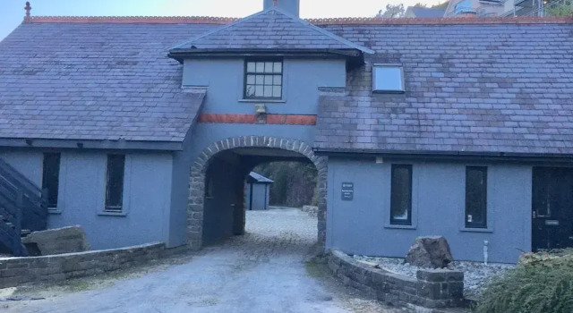 Beautiful Pendine Manor House in West Wales
