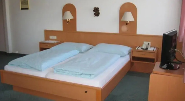 Gasthof Zur Linde, Rezervați Hotel Neuhofen an der Ybbs 