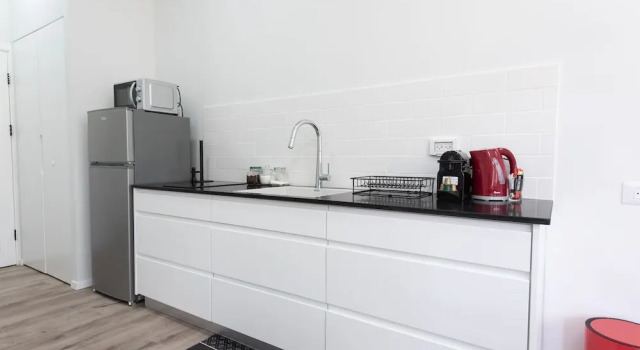 Апартаменты с 2 комнатами с балконом PORT CITY HAIFA - Authentic German Colony Apartments