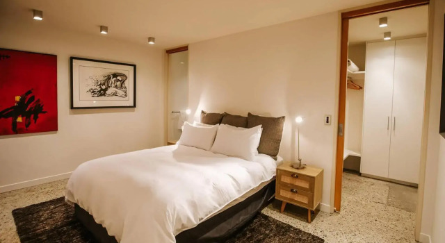 Lakeside Road - Sleeps 8 - Lake Views - Lake Front, Забронировать Отель Ванака Требл-Коун