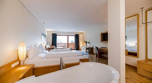 Люкс с балконом Hotel Lanerhof active/spa/balance