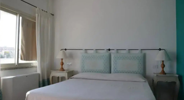 La Terrazza Guesthouse, Забронировать Отель Отели Ольбия с парковкой, рядом с Church of St. Paul the Apostle, Парковка