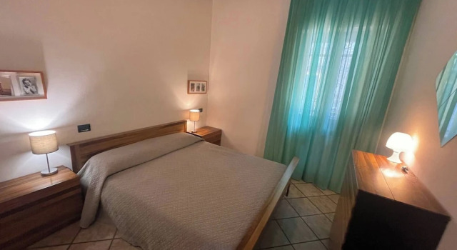 Flat Lake Garda With Very Panoramic View, Prenota Appartamento Hotel a Veneto con piscina, Piscina