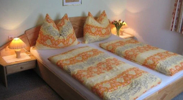 Gästehaus Sonnenheim, Book Hotel Hoteller i Tyrol med parkering, Parkering