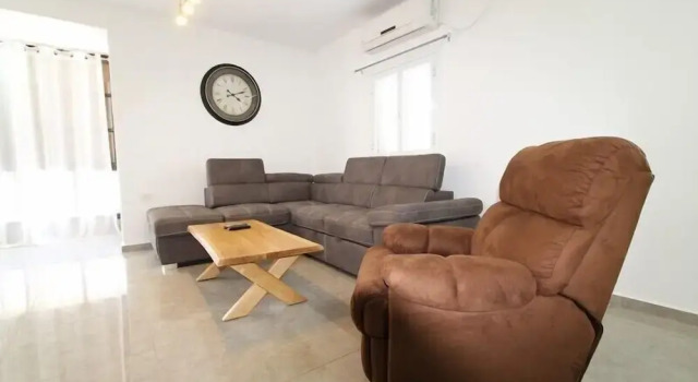 Arendalzrail Apartments Khana Szenes St.