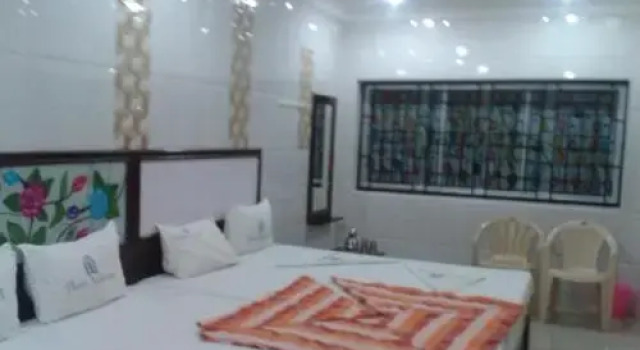 Ambika Lodge