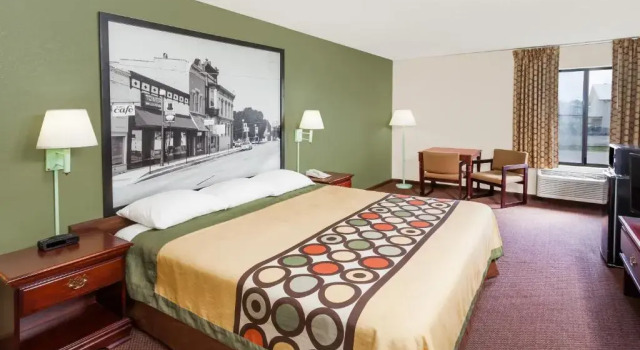 Номер Standard Super 8 by Wyndham Lincoln