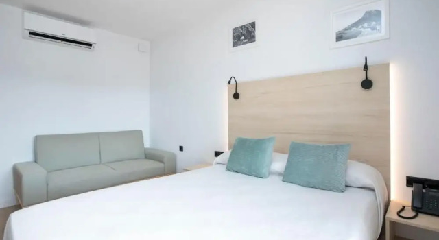 Трёхместный номер Standard с балконом Hotel Coral Boutique by gaiarooms