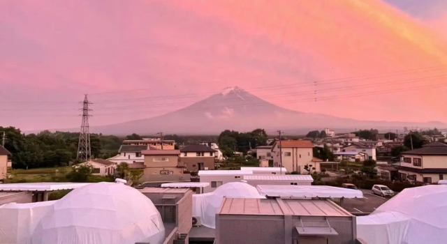 Коттедж Necoana Glamping富士山景BBQトレーラーヴィラ