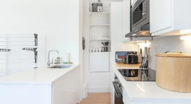 Luxury 2 Bedroom Flat In Royal Crescent