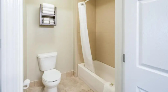 Четырёхместный люкс с 2 комнатами Staybridge Suites - Kansas City-Independence by IHG