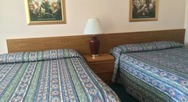Alpine Motel, Boek Motel Hotels in Brits Columbia met parkeren, Parkeren