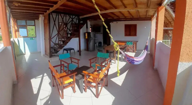 Семейный номер Standard с видом на город Hostal Pelikan Taganga