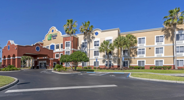 Holiday Inn Express Hotel & Suites The Villages by IHG