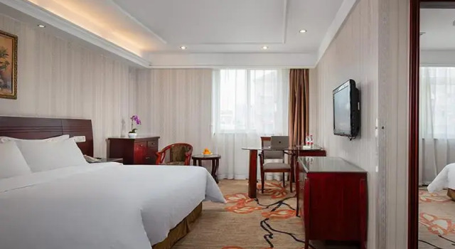 Люкс Vienna Hotel Hangzhou Xianghu Branch