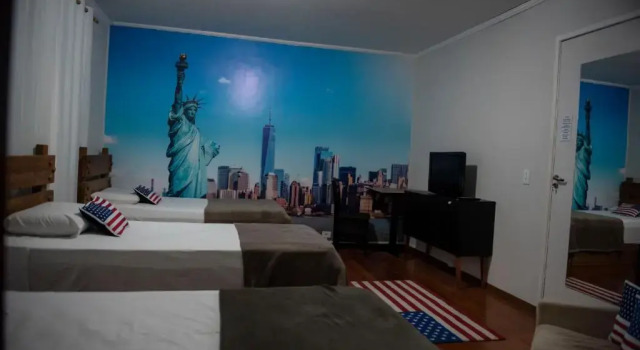 Четырёхместный номер Economy Hotel e Hostel Alvorada do Sol