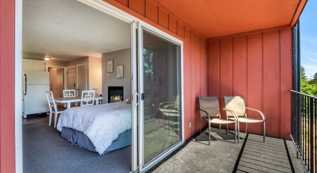 Люкс Bend Riverside Rentals