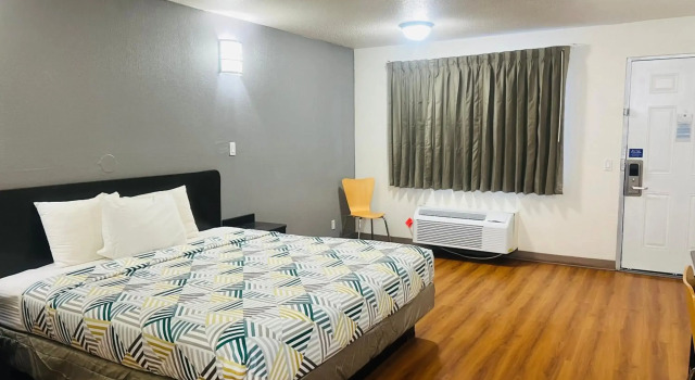 Motel 6 Brinkley, AR