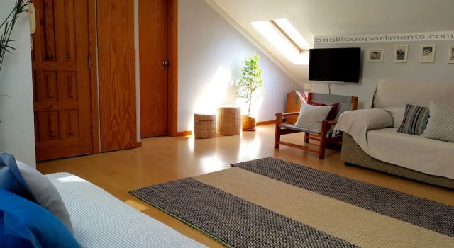 Апартаменты Comfort Studio for two next to Alfama and flea market