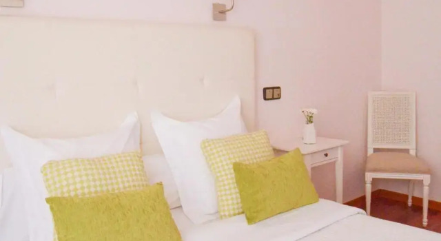 Hostal Carlos V, Book Hotel Hotels in Castile and Leon with Breakfast, Breakfasts