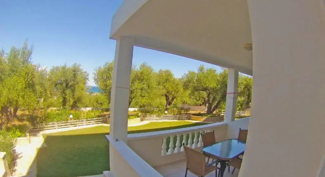 Апартаменты Pouliezos Koklanis Zante Apartments
