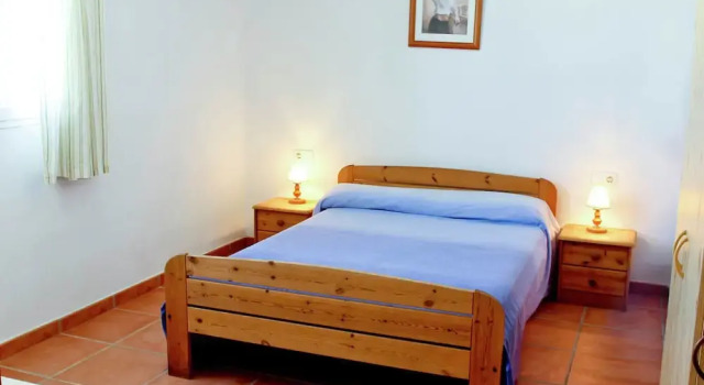 Luxurious Mansion in Es Mercadal With Private Pool, Rezerwuj Hotel Hotele w Minorka z parkingiem, Parking
