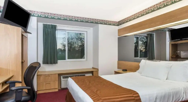 Двухместный номер Standard Boarders Inn and Suites Brush (ex.Microtel Inn by Wyndham Brush)