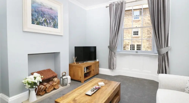 2 Regency House