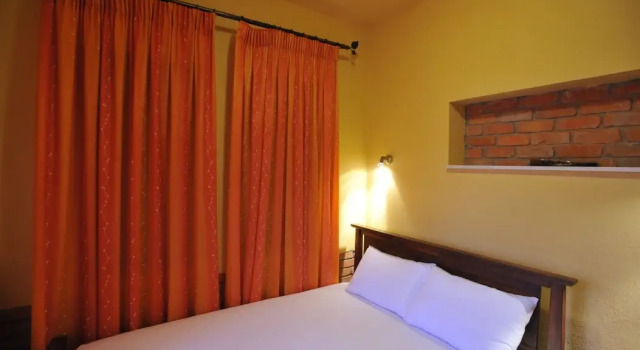 Symmetron Suites, Book Hotel  