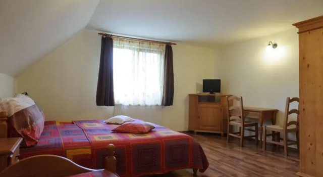 Pensiunea Aries Arieseni, Rezerwuj Hotel Hotele w Arieseni-Albac z basenem, Basen