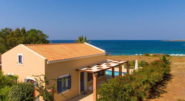 Коттедж Maria Beach House Large Private Pool Walk to Beach Sea Views A C Wifi - 2176