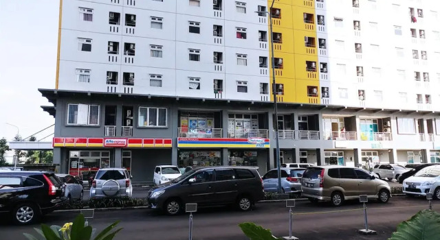 Best Price Green Pramuka Apartment, Book Apartment Hotels in Jakarta with Parking, Parking