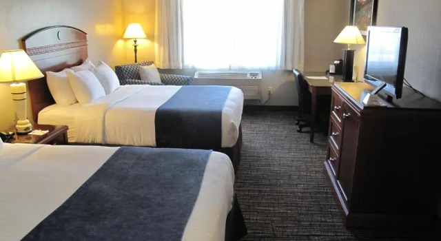 Четырёхместный номер Deluxe Best Western Timpanogos Inn