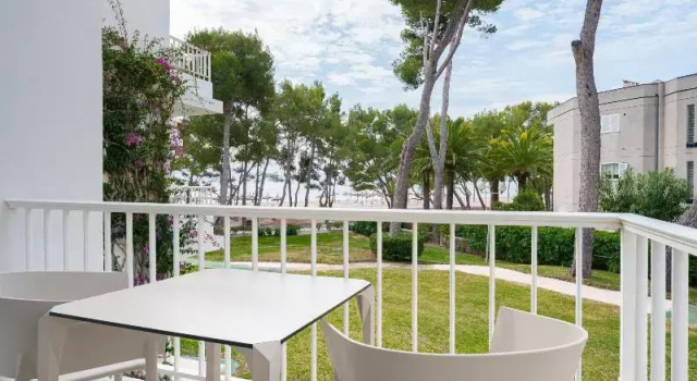 Апартаменты с балконом и с частичным видом на море Apartamentos Caprice Playa de Alcudia