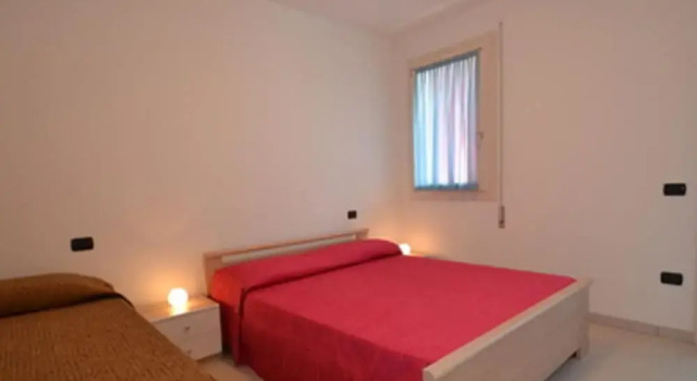 Spacious Apartment in Rosolina Mare Near Sea