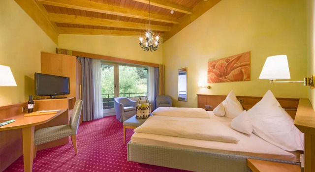 Двухместный номер Standard с балконом Ringhotel Mönch`s Waldhotel