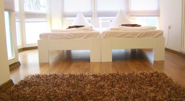 Трёхместный номер Standard с балконом BNB Hostel