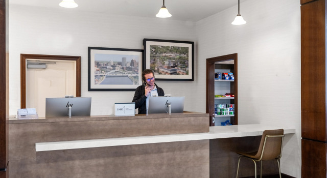 Staybridge Suites Rochester University by IHG, Забронировать Отель Рочестер Finger Lakes