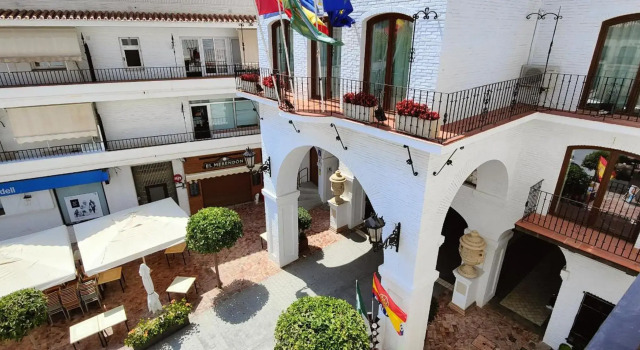 AP256 - Balcon Atico