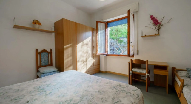 Pomonte La Posta large outdoor spaces and parking a few steps from the beach-POMONTE LA POSTA, Book Hotel Marciana Elba