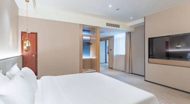 Люкс Deluxe Starway Hotel (Changji Dongfang Plaza)