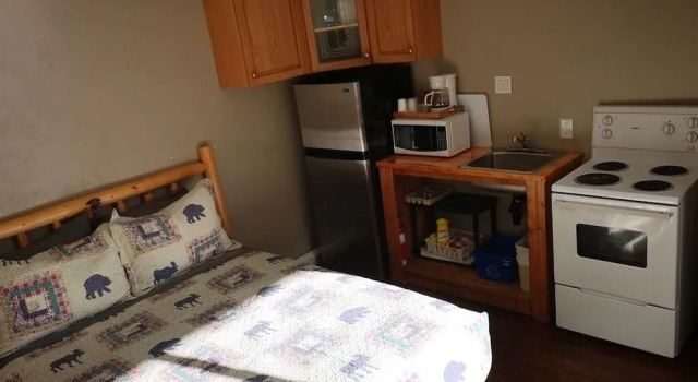 Overlook Inn & Cabins, Buchen Sie Gasthaus Mini-Hotels in British Columbia, Gasthaus