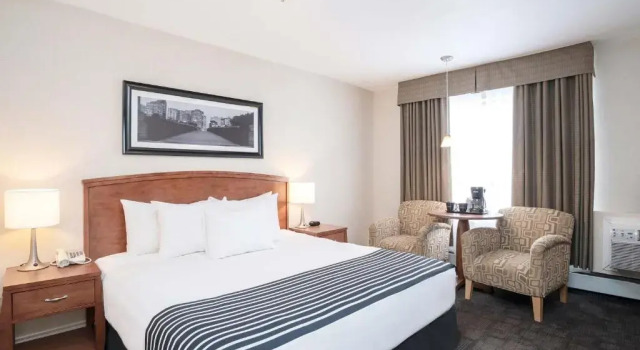 Двухместный номер Standard Sandman Hotel & Suites Calgary West