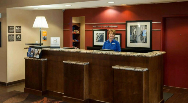 Hampton Inn & Suites Watertown, Reservar Hotel Watertown Dakota do Sul