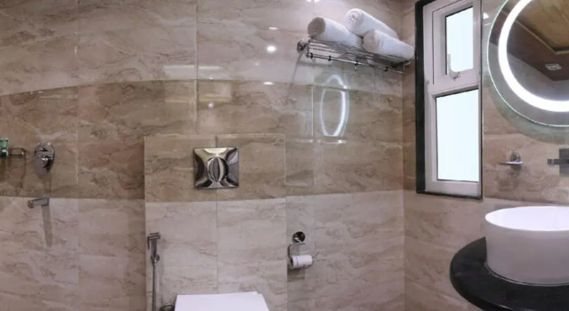 Номер Economy Hotel Hari Piorko Grand - 2 Min from New Delhi Railway Station