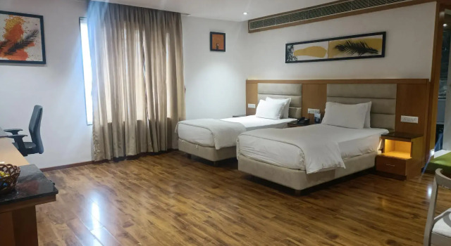 Kyriad Hotel Gulbarga by OTHPL, Забронировать Отель Бизнес-отели штата Карнатаки, 4* 5*