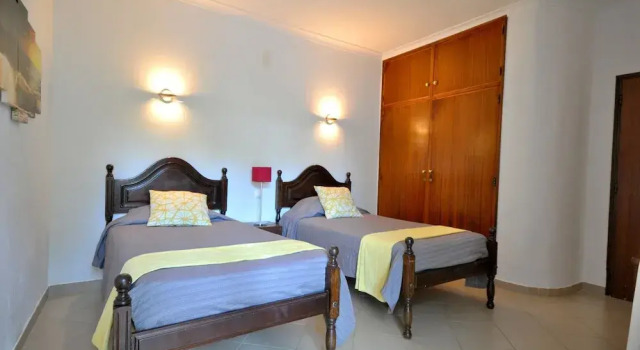 Delightful Single-storey Villa, Private Pool, Free air Conditioning and Wifi